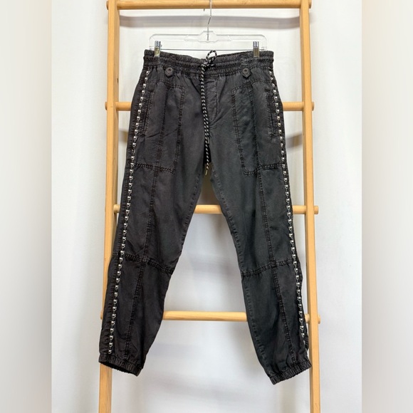 ANTHROPOLOGIE Black distressed BYRON joggers with embroidered side accent size M - Picture 5 of 14